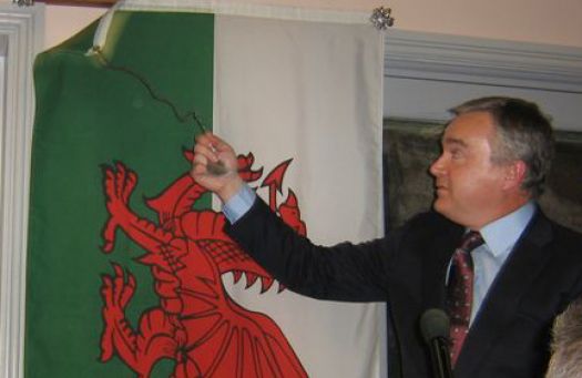 Huw Edwards unveiling plaques